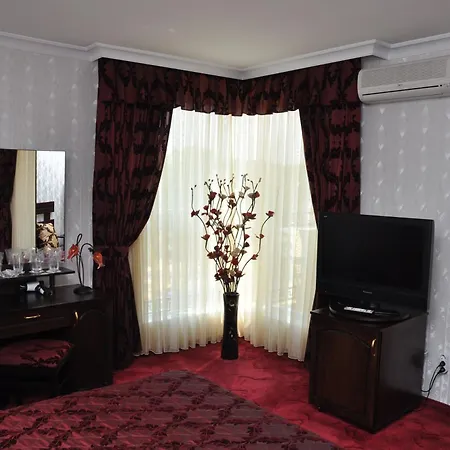 Семеен Хотел Империал فندق بريمورسكو