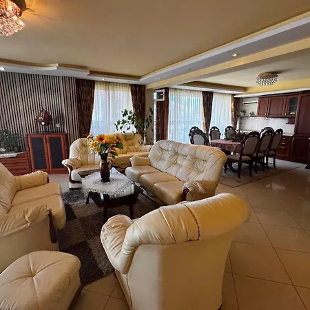 Hotel семеен империал Primorsko